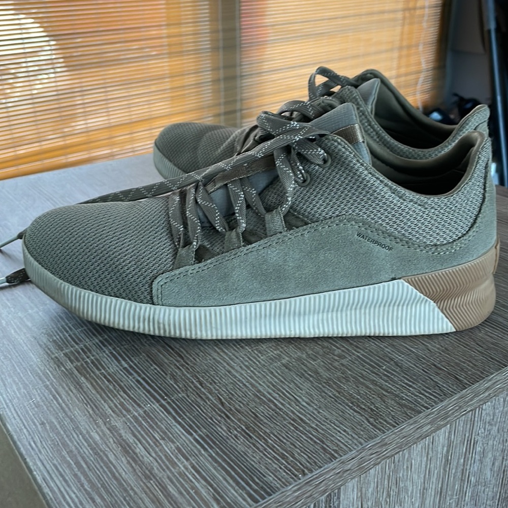 Sorel Out N About Sneaker Plus Sage Green Size: 9.5